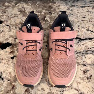 Girls ON Sneakers - Cloudplay Hook and Loop Shoes - Pink - Size 2 Little Kid